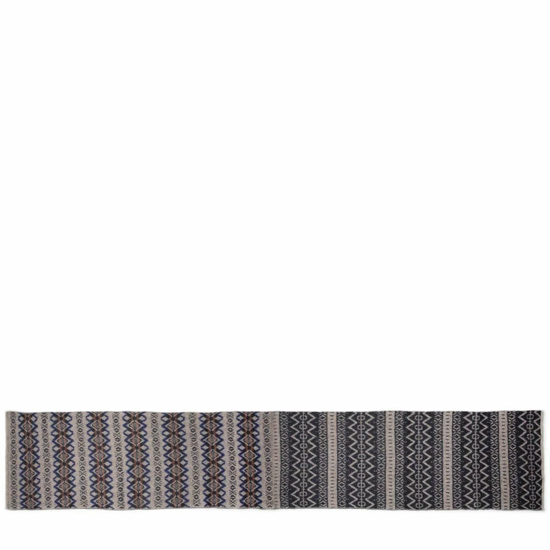 Garbstore THE ENGLISH DIFFERENCE FAIR ISLE SCARF