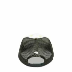 Stray Rats RATGIRL STAR TRUCKER HAT