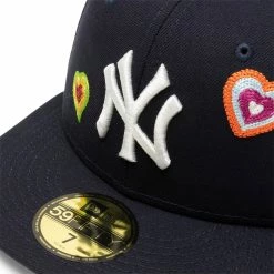 New Era Headwear 59FIFTY NY YANKEES CHAIN STITCH HEART FITTED CAP