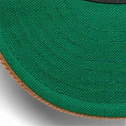 New Era 9FIFTY NEW YORK YANKEES SCRIPT CORDUROY CAP Belts